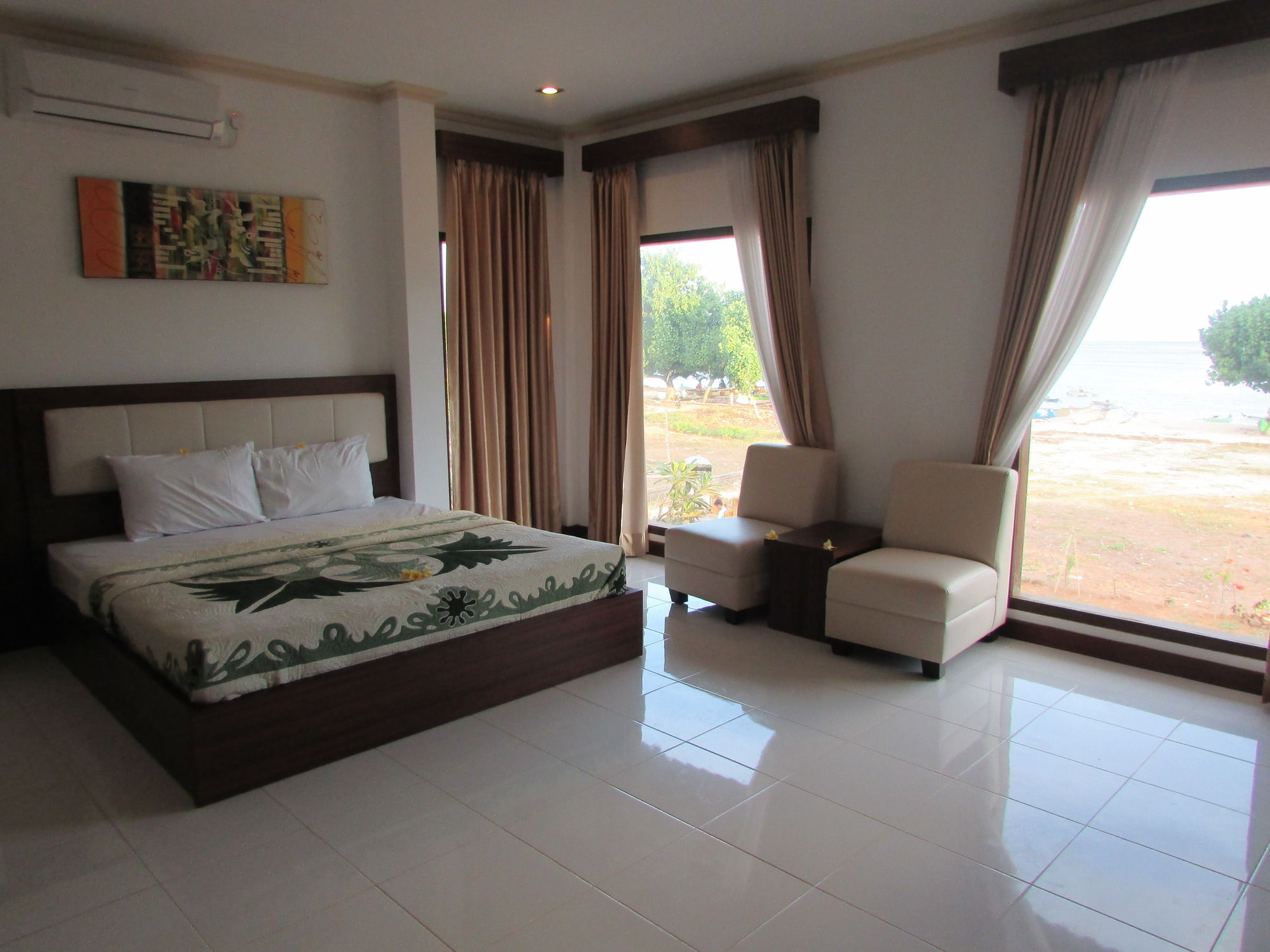 Friends Beach Hotel Kuta  Eksteriør billede